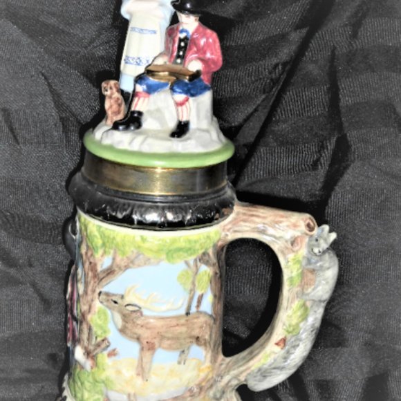 14" BEER STEIN Hand Made & Painted Signed Mary Howroyd Armored Knight Collectibl - Picture 6 of 9
